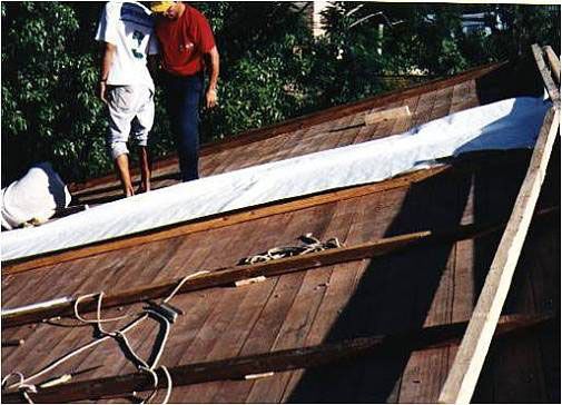 Se utilizó membrana Tyvek en el techo, pasa el vapor y no pasa agua en estado líquido.