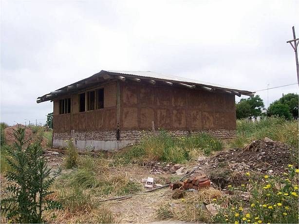 La casa terminada previo al revoque final.