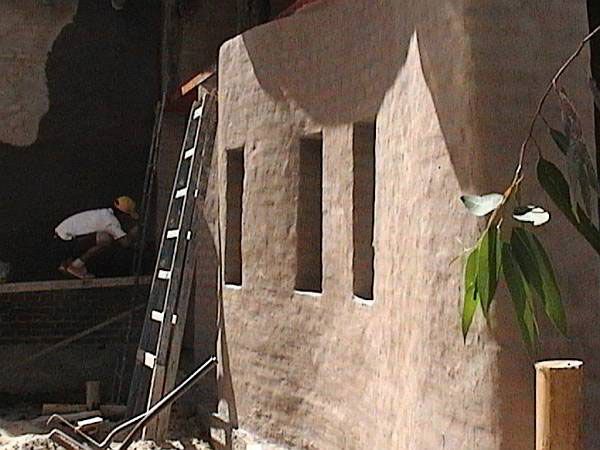 Restaurante en La Pedrera: Adobe en La Pedrera, 2005 — foto 3