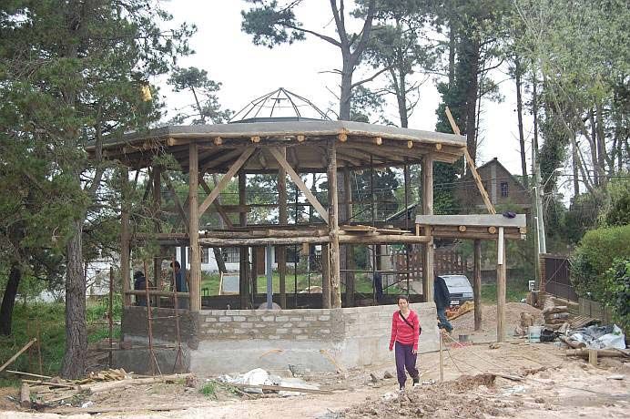 Casa de 190 m² en Solymar: Adobe en Solymar, 2010 — foto 4